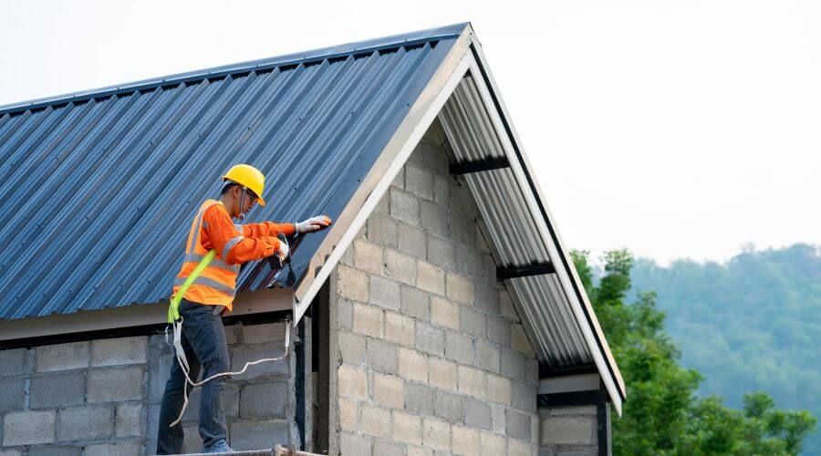 Expert flood damage restoration services in Donnellson, IL